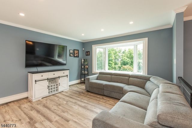 646 Reba Rd, Mount Arlington Boro, NJ 07850