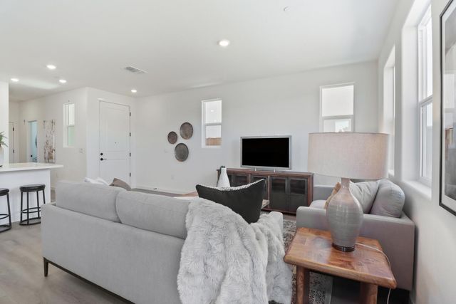 1108 Ashera St, Rocklin, CA 95765