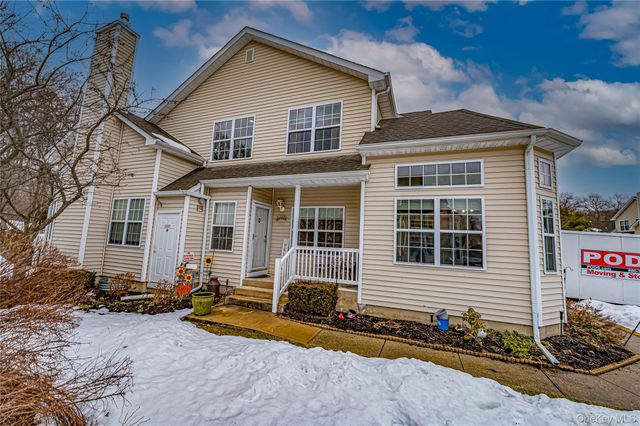 78 Cranberry Circle, Medford, NY 11763