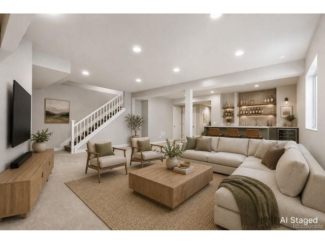 5434 N Verbena St, Denver, CO 80238