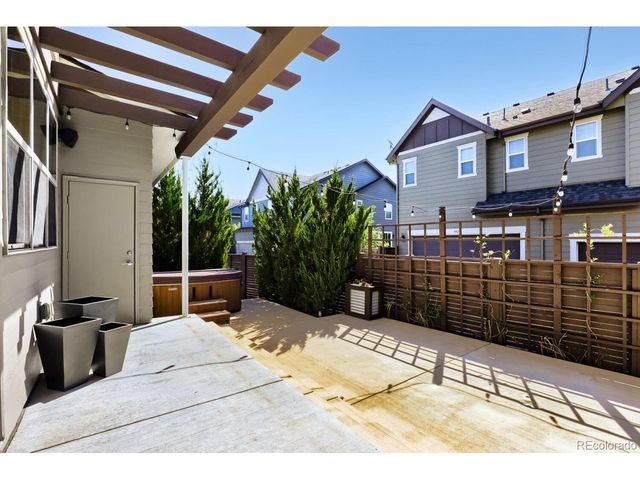 5434 N Verbena St, Denver, CO 80238