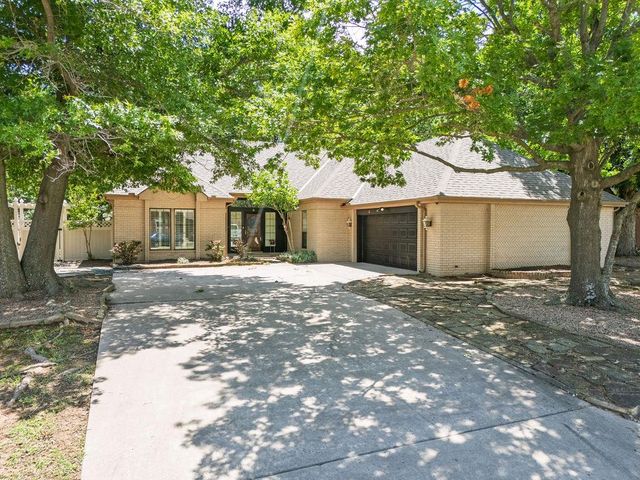 3 Brentwood Place, Shawnee, OK 74804