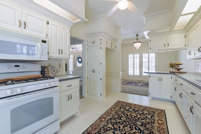 3 Brentwood Place, Shawnee, OK 74804