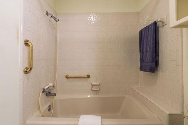 3 Brentwood Place, Shawnee, OK 74804