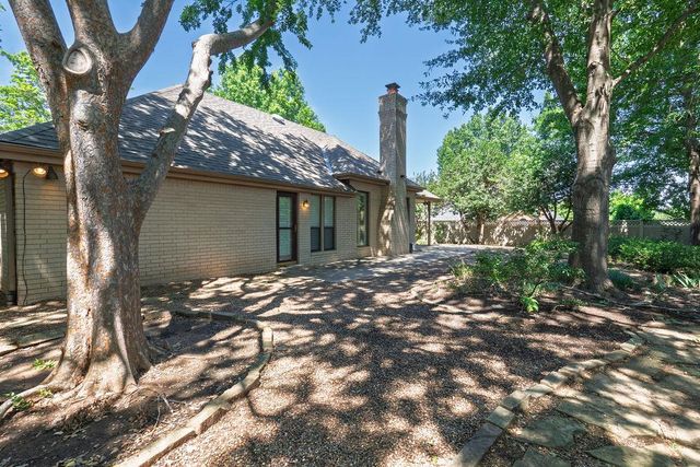 3 Brentwood Place, Shawnee, OK 74804