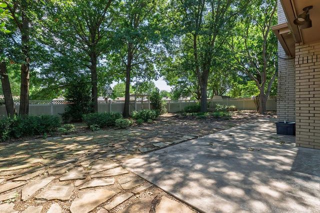 3 Brentwood Place, Shawnee, OK 74804