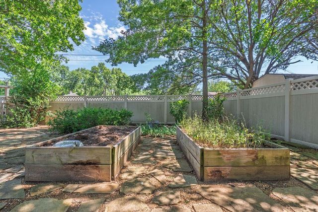 3 Brentwood Place, Shawnee, OK 74804