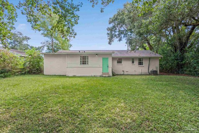 5120 W Fairfield Dr, Pensacola, FL 32506