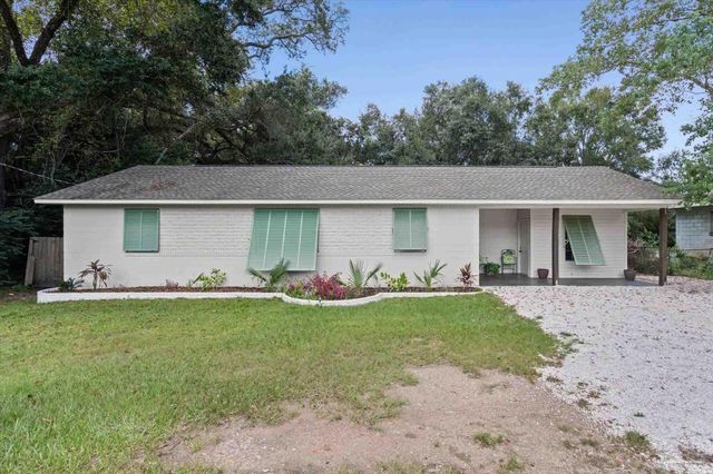 5120 W Fairfield Dr, Pensacola, FL 32506