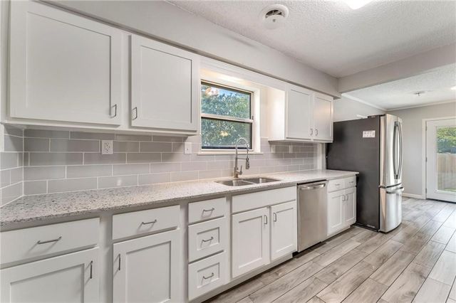 303 Indian Trail, Springdale, AR 72764