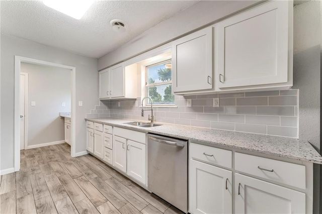 303 Indian Trail, Springdale, AR 72764