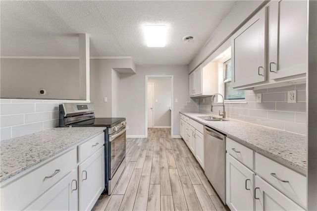 303 Indian Trail, Springdale, AR 72764