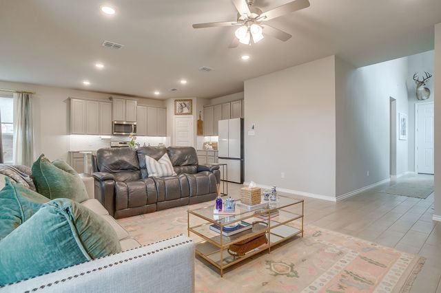 1912 Kit Fox Run, Mesquite, TX 75181