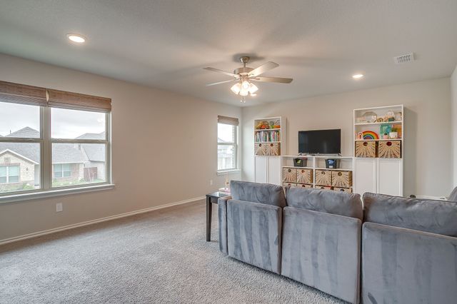 1912 Kit Fox Run, Mesquite, TX 75181