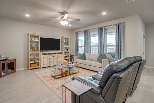 1912 Kit Fox Run, Mesquite, TX 75181