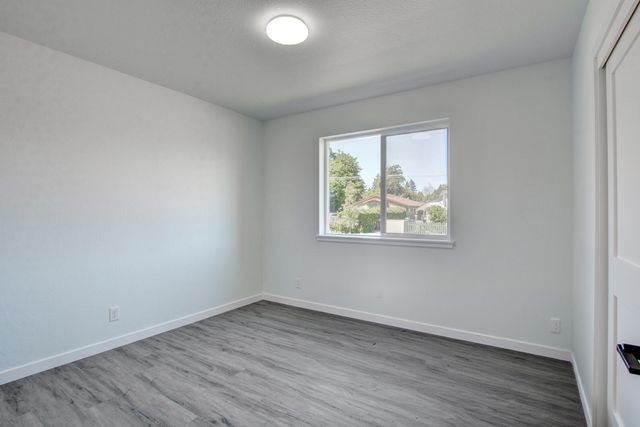 1637 Carnahan Drive, Grants Pass, OR 97527