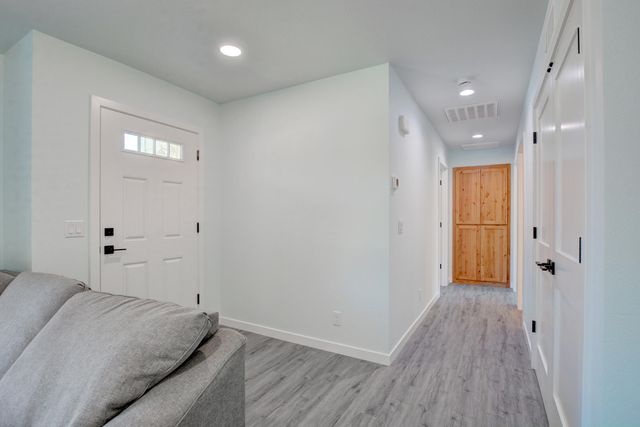 1637 Carnahan Drive, Grants Pass, OR 97527
