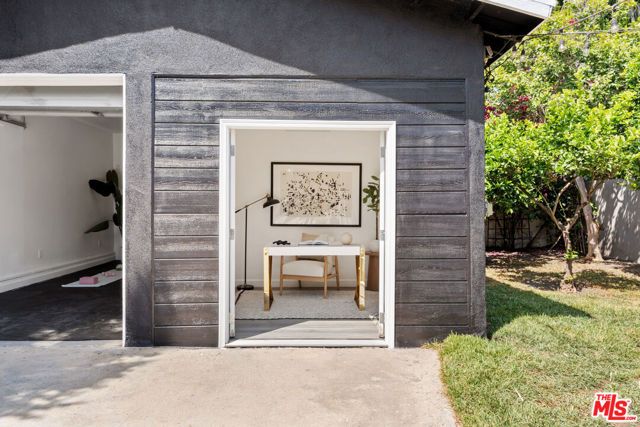 5623 Homeside Avenue, Los Angeles, CA 90016