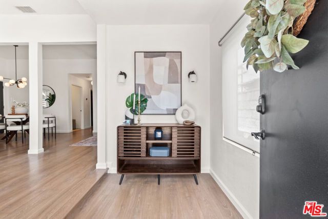 5623 Homeside Avenue, Los Angeles, CA 90016