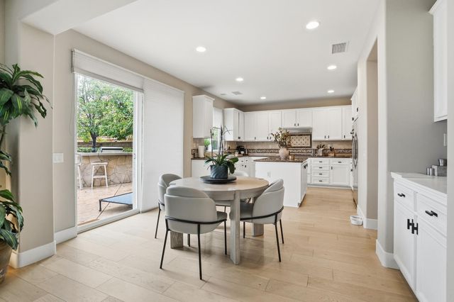 3156 Griffon Ct, Simi Valley, CA 93065