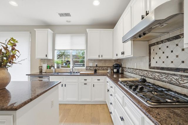 3156 Griffon Ct, Simi Valley, CA 93065