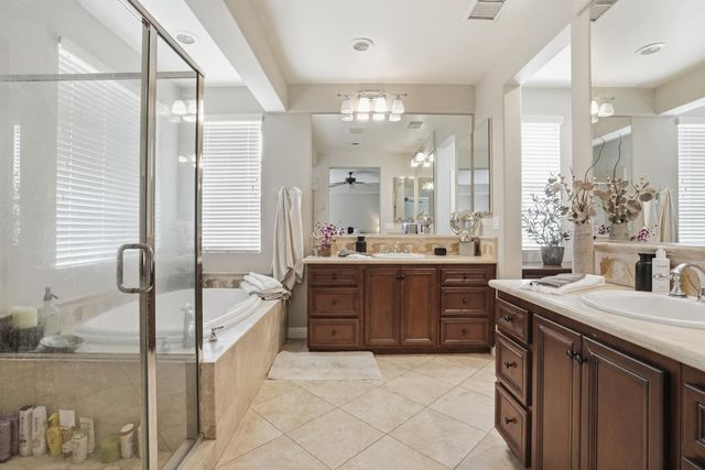 3156 Griffon Ct, Simi Valley, CA 93065