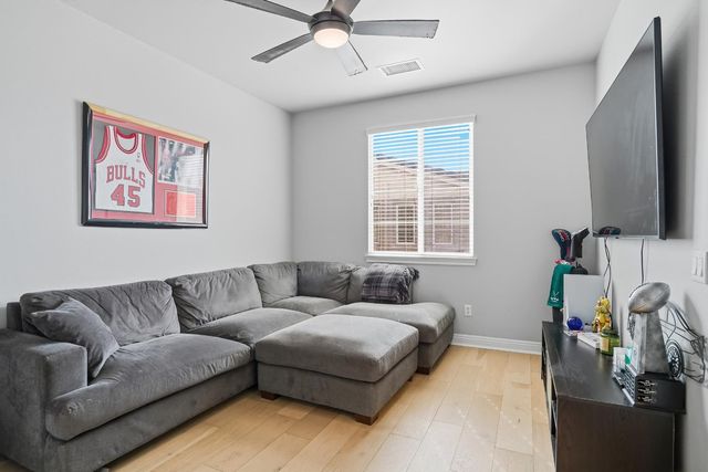 3156 Griffon Ct, Simi Valley, CA 93065