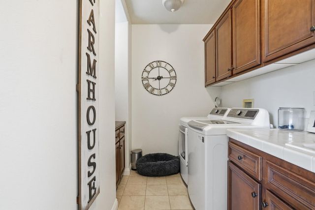 3156 Griffon Ct, Simi Valley, CA 93065