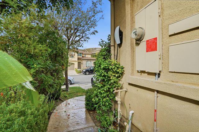 3156 Griffon Ct, Simi Valley, CA 93065