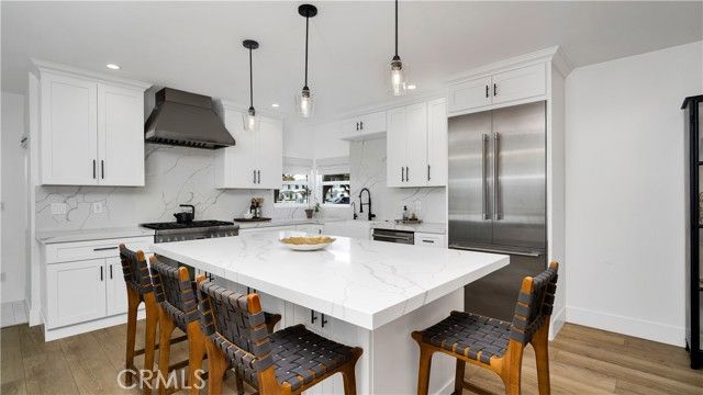 308 E 18th Street, Costa Mesa, CA 92627