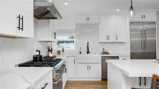 308 E 18th Street, Costa Mesa, CA 92627