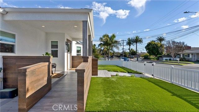 308 E 18th Street, Costa Mesa, CA 92627