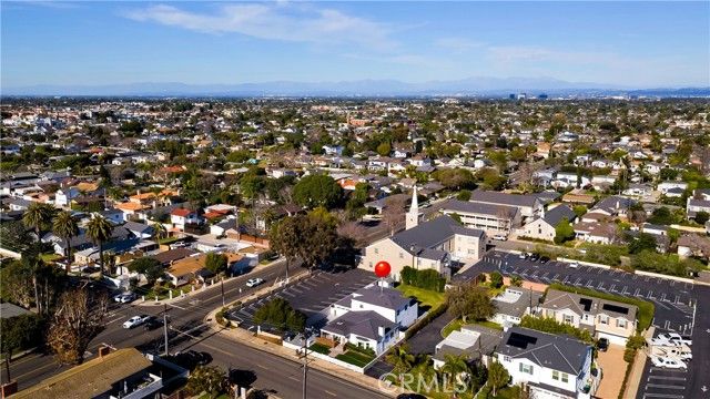 308 E 18th Street, Costa Mesa, CA 92627