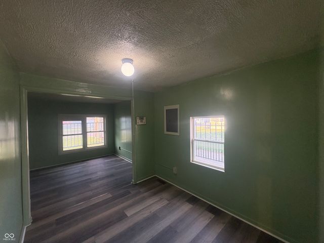 4615 E 30th Street, Indianapolis, IN 46218