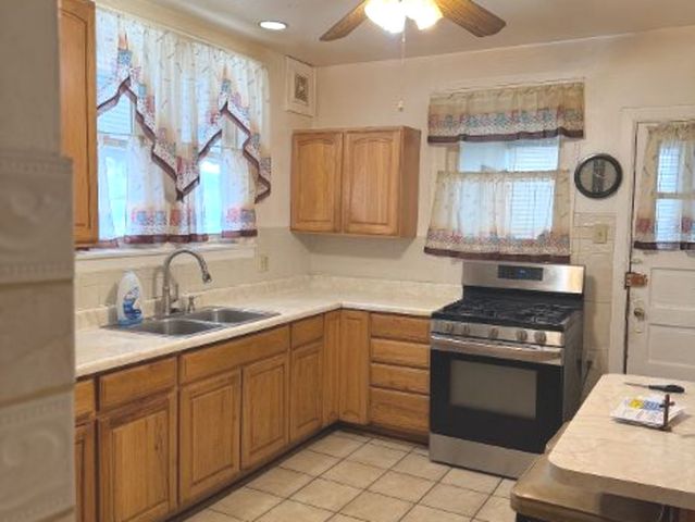 8101 S Harvard Avenue, Chicago, IL 60620