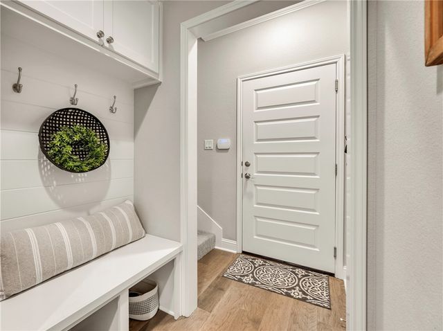 4905 Fallen Oak Cove, College Station, TX 77845