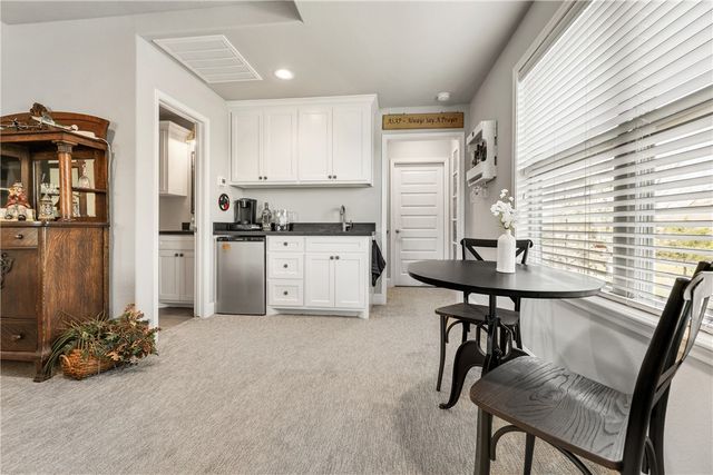 4905 Fallen Oak Cove, College Station, TX 77845