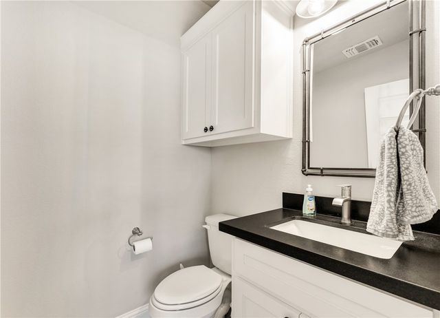 4905 Fallen Oak Cove, College Station, TX 77845