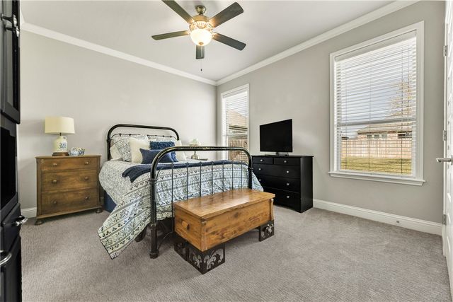 4905 Fallen Oak Cove, College Station, TX 77845