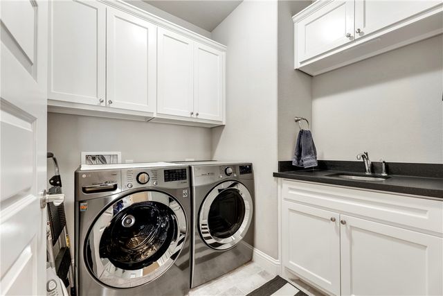 4905 Fallen Oak Cove, College Station, TX 77845