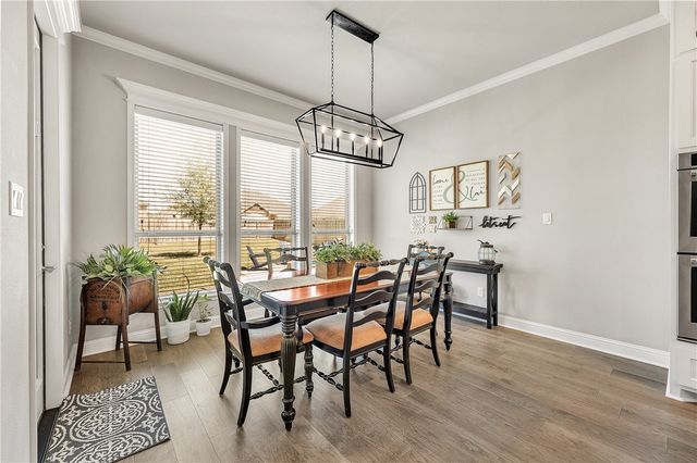 4905 Fallen Oak Cove, College Station, TX 77845