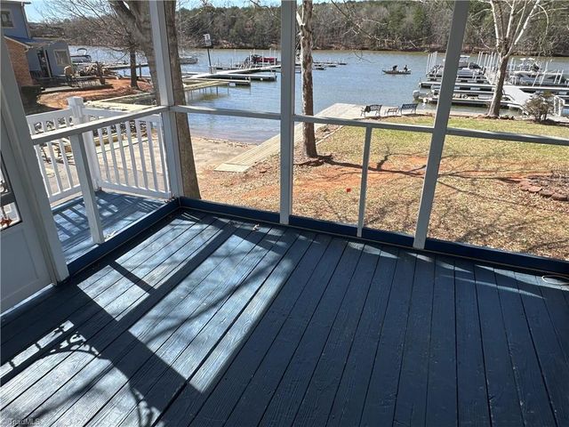 101 Dogwood Circle, New London, NC 28127