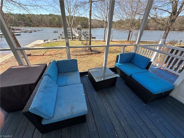 101 Dogwood Circle, New London, NC 28127