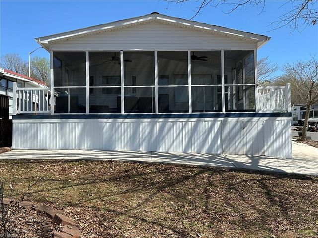 101 Dogwood Circle, New London, NC 28127