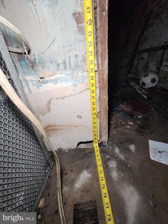 Image 106 of property listing at 2038 ORLEANS ST, Baltimore, MD 21231