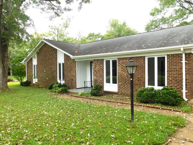 5401 Mcnairy Drive, Greensboro, NC 27455