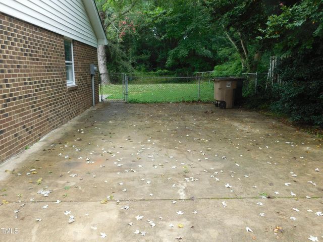 5401 Mcnairy Drive, Greensboro, NC 27455