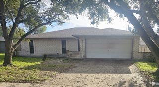 4961 Shadowbend Dr, Corpus Christi, TX 78413