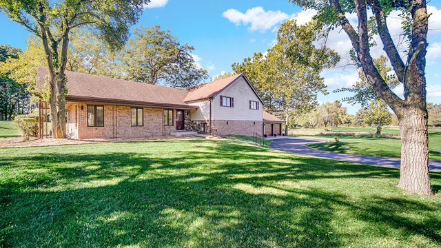 3317 E Buried Oak Drive, Crete, IL 60417