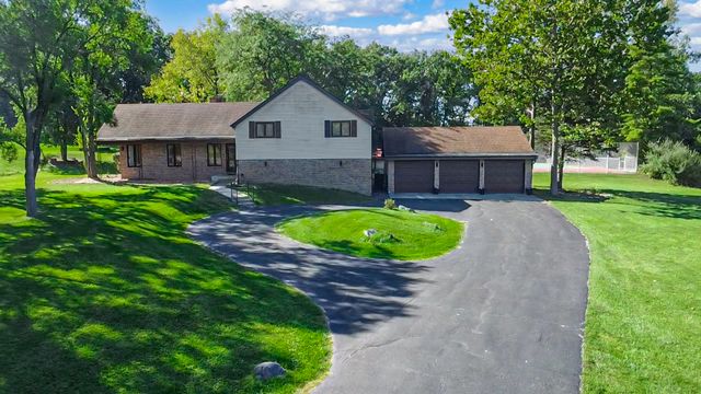 3317 E Buried Oak Drive, Crete, IL 60417